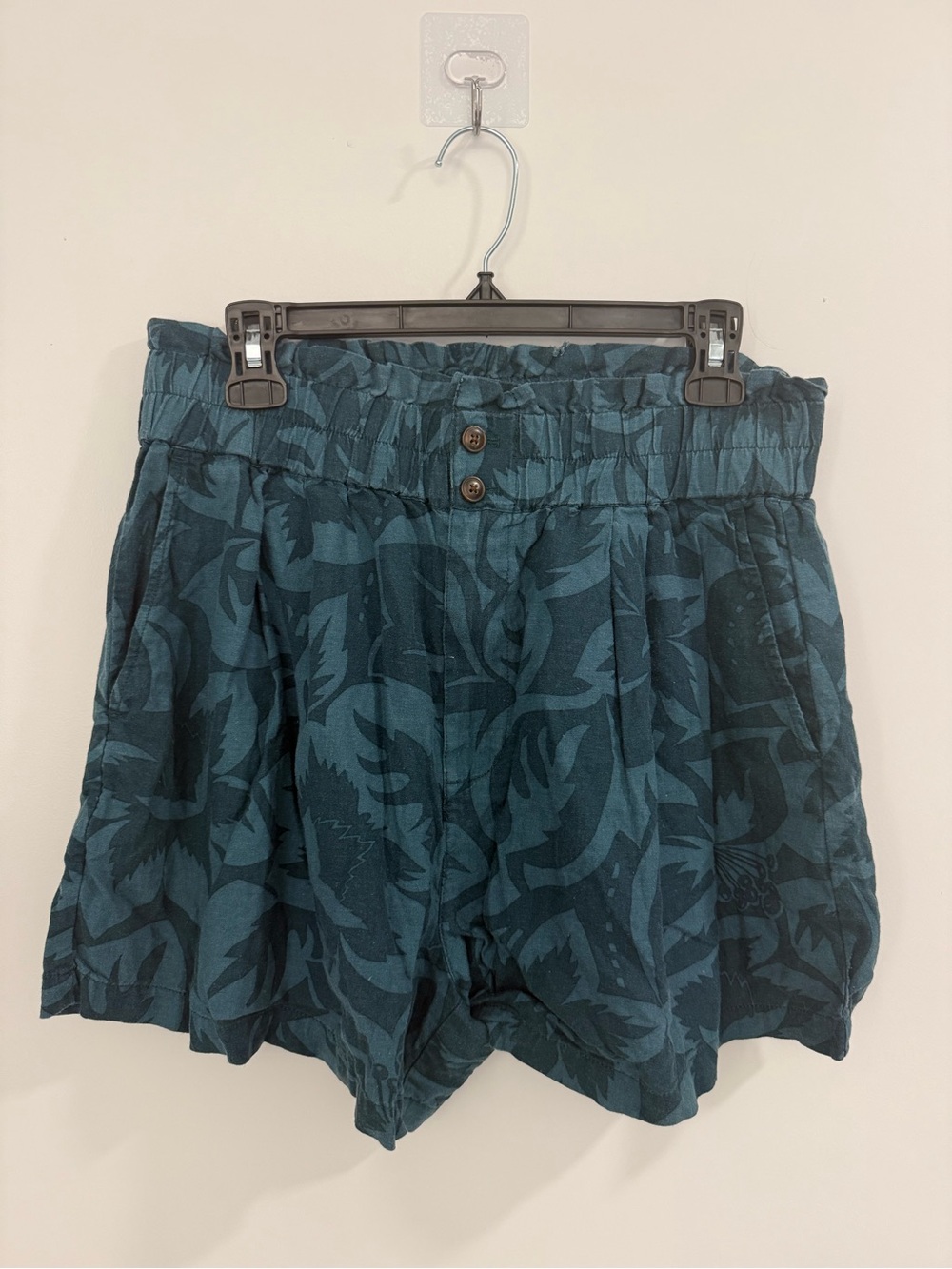 Madewell Green Floral Bag Shorts